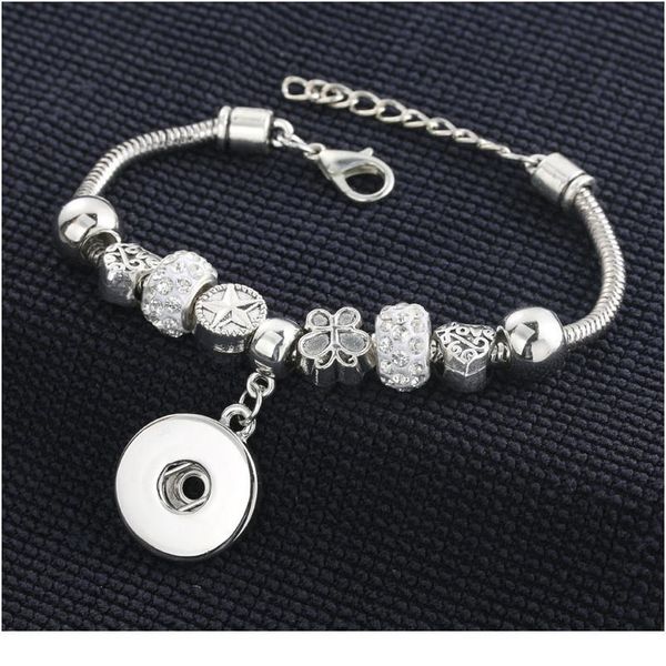 2018 new 5 colors snap bracelet lobster buckle snake chain bangles beaded bracelet fit 18mm snap jewelry wo bbyoqz, Golden;silver 
2018 new 5 colors snap bracelet lobster buckle snake chain bangles beaded bracelet fit 18mm snap jewelry wo bbyoqz, Golden;silver