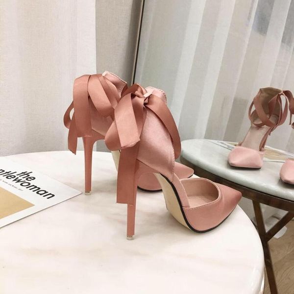 2021 spring new wild pointed shallow mouth single shoes ribbon bow banquet dress bridesmaid wedding shoes stiletto sandals women, Black
2021 spring new wild pointed shallow mouth single shoes ribbon bow banquet dress bridesmaid wedding shoes stiletto sandals women, Black