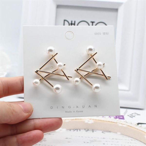 korean new design fashion jewelry personality metal metal copper earrings elegant white pearl earrings for women gift1, Golden;silver
korean new design fashion jewelry personality metal metal copper earrings elegant white pearl earrings for women gift1, Golden;silver