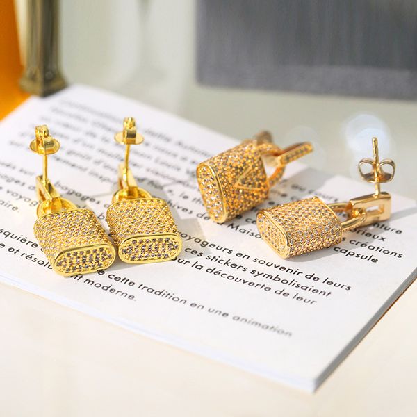 mens and womens heavy titanium steel earrings fashion earrings silver jewelry diamond earrings fashion lock head designer jewelry, Golden
mens and womens heavy titanium steel earrings fashion earrings silver jewelry diamond earrings fashion lock head designer jewelry, Golden