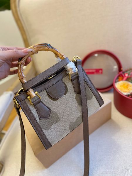 2022 new designers handbags shoulder bag crossbody totes bag purse wallets men women luxury handbag backpack with box
2022 new designers handbags shoulder bag crossbody totes bag purse wallets men women luxury handbag backpack with box