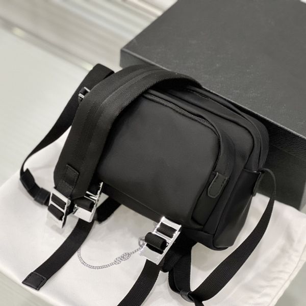 men's triangle briefcases shoulder bags fashion designer crossbody black briefcase casual flaps mens camera messenger bag business purs
men's triangle briefcases shoulder bags fashion designer crossbody black briefcase casual flaps mens camera messenger bag business purs