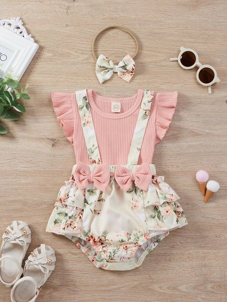 baby girl ribbed ruffle trim bodysuit & floral suspender shorts & headband she, White
baby girl ribbed ruffle trim bodysuit & floral suspender shorts & headband she, White