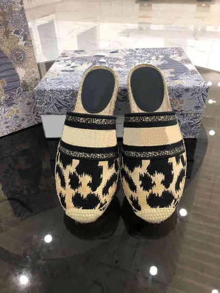 quality high women's designer shoes slippers fashion jacquard leopard print cotton linen woven leather sewn fisherman bag home party, Black
quality high women's designer shoes slippers fashion jacquard leopard print cotton linen woven leather sewn fisherman bag home party, Black