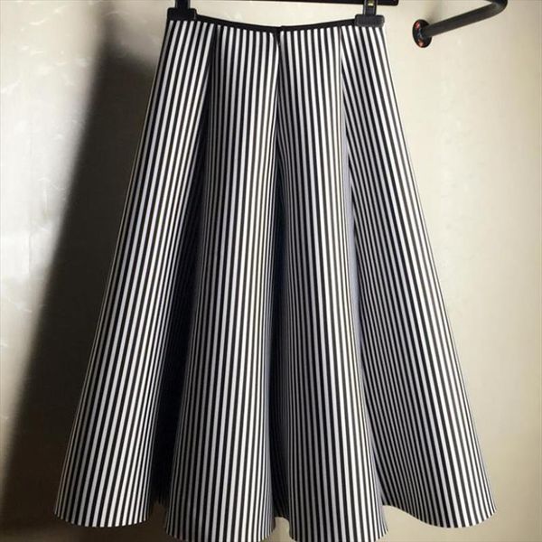 2020 spring midi skirt black and white vertical stripe skirt tutu a cotton women autumn and winter skirts ing
2020 spring midi skirt black and white vertical stripe skirt tutu a cotton women autumn and winter skirts ing