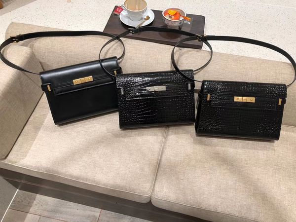 factory wholesale quality calf leather, design bag,3styles,fast delivery, contact me for more details pictures
factory wholesale quality calf leather, design bag,3styles,fast delivery, contact me for more details pictures