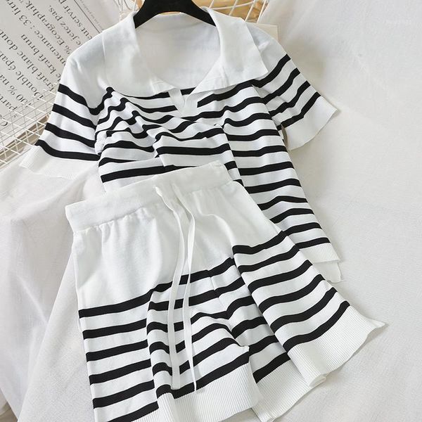 heliar casual two pieces shorts sets summer sports sets striped turn-down collar and shorts two pieces female outfits1, Gray
heliar casual two pieces shorts sets summer sports sets striped turn-down collar and shorts two pieces female outfits1, Gray