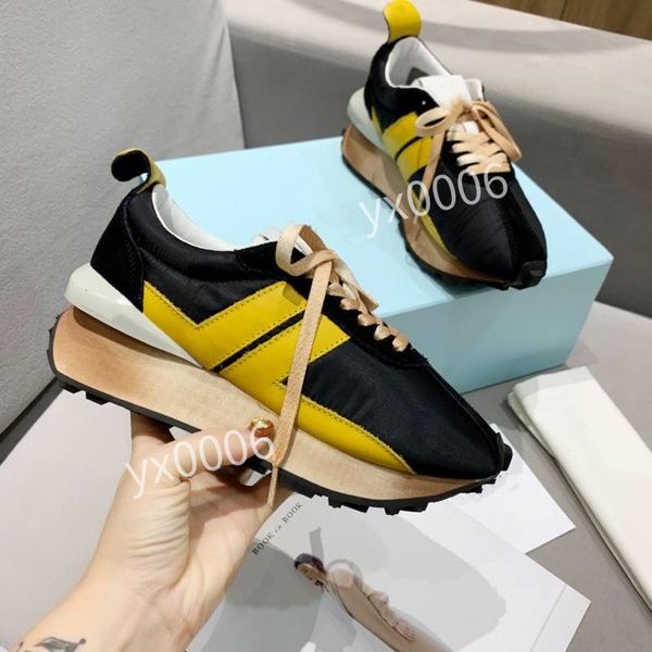 autumn small white 35-44 shoes women's new high canvas shoes girls' fashion vulcanized casua ly211128, Red;white
autumn small white 35-44 shoes women's new high canvas shoes girls' fashion vulcanized casua ly211128, Red;white