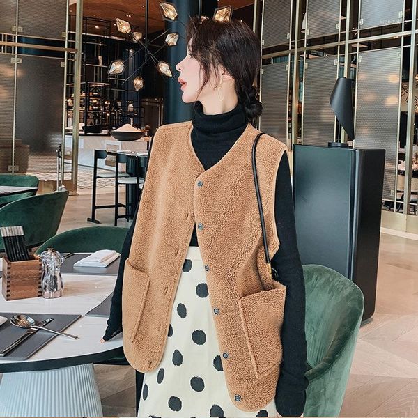 lamb wool coat 2021 autumn and winter vest new simple and versatile female waistcoat korean version of fur one winter lamb wool1, Black
lamb wool coat 2021 autumn and winter vest new simple and versatile female waistcoat korean version of fur one winter lamb wool1, Black