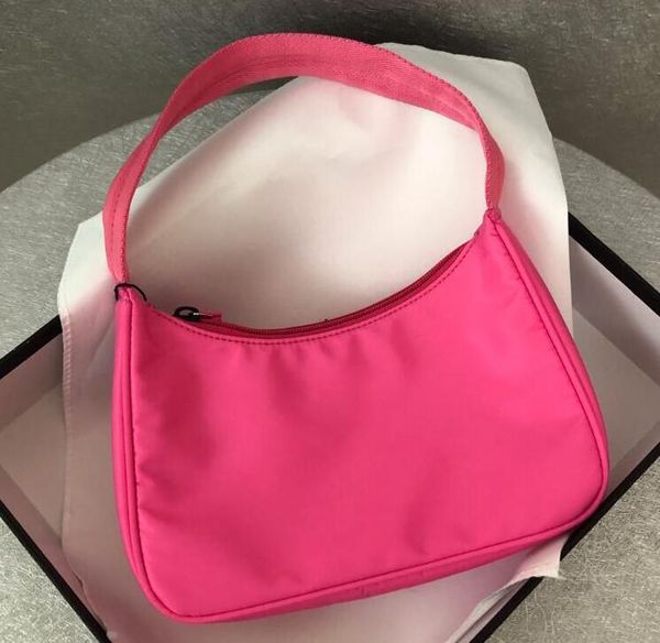 2020 new fashion woman bags nylon purse crescent bag match fabric fluorescent tote handbags wallet tote summer bagdaz543
2020 new fashion woman bags nylon purse crescent bag match fabric fluorescent tote handbags wallet tote summer bagdaz543