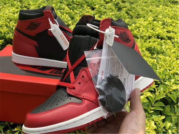 air authentic 1 high 85 black varsity red summit white retro outdoor shoes men women sneakers sports bq4422-600 with original box
air authentic 1 high 85 black varsity red summit white retro outdoor shoes men women sneakers sports bq4422-600 with original box