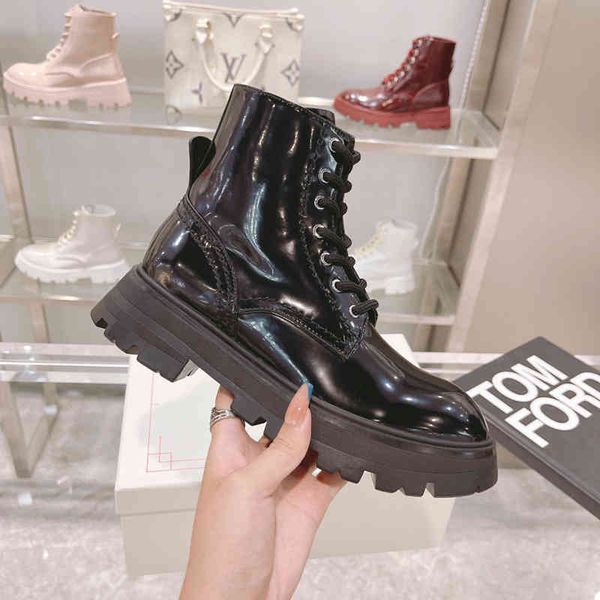 new winter short boots with low barrel, high help, round, versatile, increased rubber outsole black martin for
new winter short boots with low barrel, high help, round, versatile, increased rubber outsole black martin for