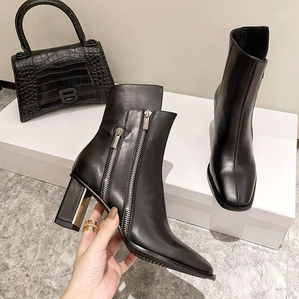 black side zipper boots women's autumn / winter thick heel single boot design square head plush short1
black side zipper boots women's autumn / winter thick heel single boot design square head plush short1