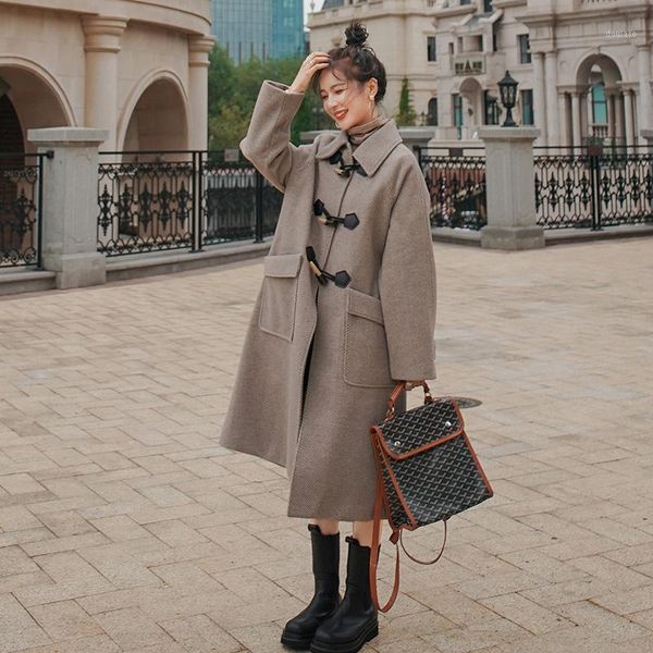 2020 winter long women's woolen coat casual fashion horn button jacket thick warm high-quality wool blended brown jacket women1, Black
2020 winter long women's woolen coat casual fashion horn button jacket thick warm high-quality wool blended brown jacket women1, Black