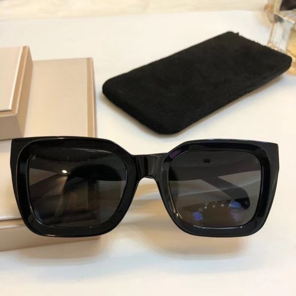 black acetate gray lens square sunglasses 41450 sun glasses women fashion sunglasses uv400 protection eyewear with box, White;black
black acetate gray lens square sunglasses 41450 sun glasses women fashion sunglasses uv400 protection eyewear with box, White;black