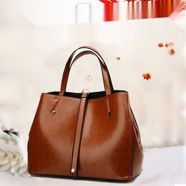 new women's oil wax skin all kinds of bag shoulder bagbucket single shoulder diagonal bag nkhex
new women's oil wax skin all kinds of bag shoulder bagbucket single shoulder diagonal bag nkhex