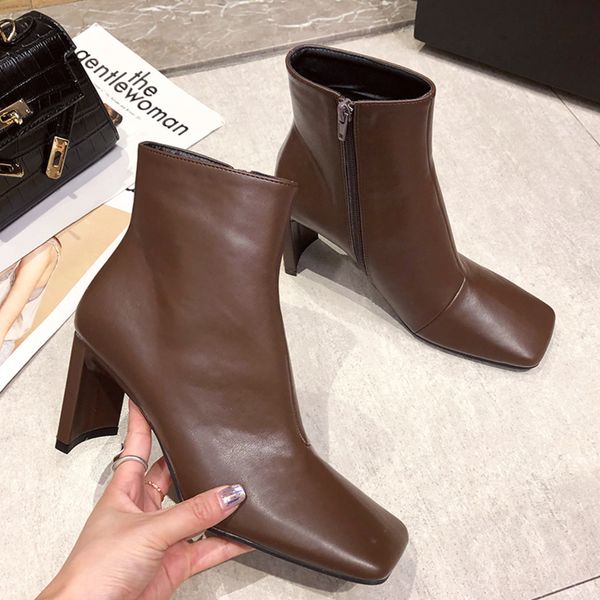 elegant women ankle boots beige block high heels sock boots square toe chunky heels zipper boots lady autumn winter party shoes c0129, Black
elegant women ankle boots beige block high heels sock boots square toe chunky heels zipper boots lady autumn winter party shoes c0129, Black