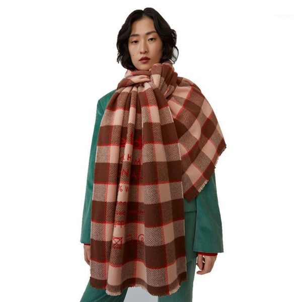 2020 new style autumn and winter letter color grid cashmere scarf thick warm color matching shawl neck versatile warm scarf a31, Blue;gray
2020 new style autumn and winter letter color grid cashmere scarf thick warm color matching shawl neck versatile warm scarf a31, Blue;gray