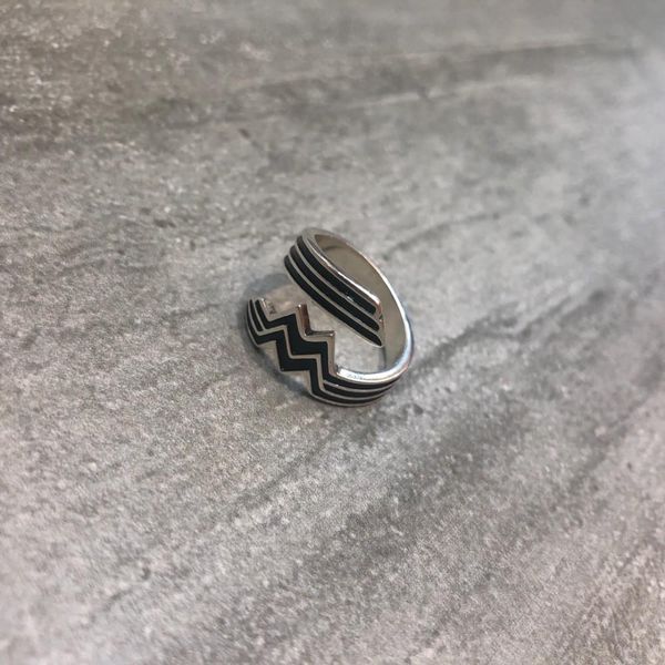 2019 latest model women's ring fashion charming elegant beautiful opening design does not divide the number of yards, Golden;silver
2019 latest model women's ring fashion charming elegant beautiful opening design does not divide the number of yards, Golden;silver