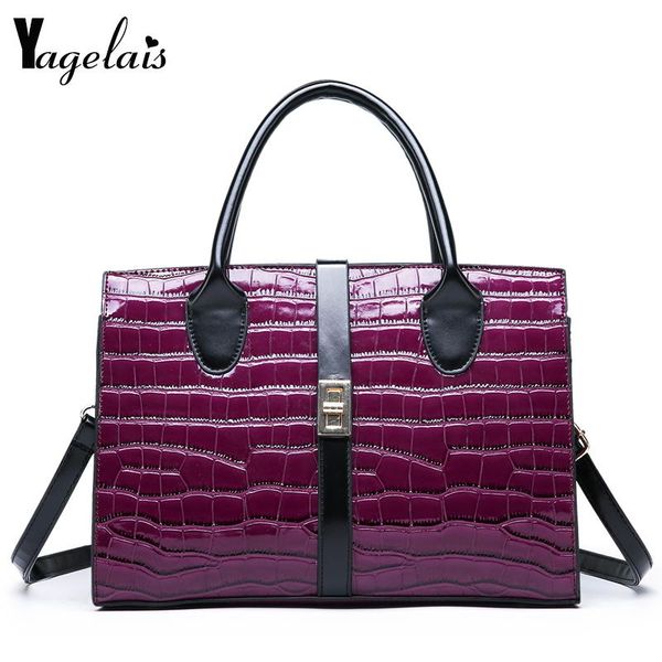 2020 luxury crocodile handbag women retro leisure large shoulder bag female causal totes for daily shopping big bag
2020 luxury crocodile handbag women retro leisure large shoulder bag female causal totes for daily shopping big bag
