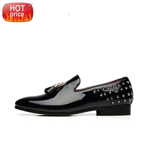 2020 spring rivet men loafers shoes fashion personality solid slip on leather shoe man party footwear flats men loafers #mi6v
2020 spring rivet men loafers shoes fashion personality solid slip on leather shoe man party footwear flats men loafers #mi6v