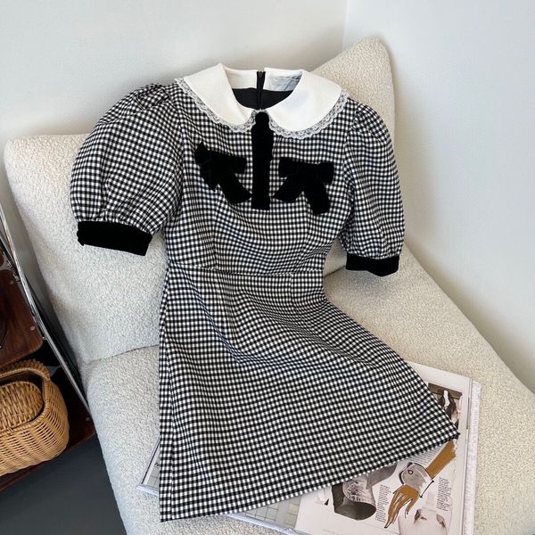 22s generation high-quality new european embroidery designer dress, elegant office women's wrinkled waist, fashionable combination prin, Black;gray
22s generation high-quality new european embroidery designer dress, elegant office women's wrinkled waist, fashionable combination prin, Black;gray