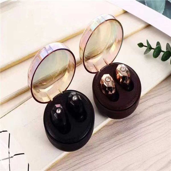 fashion stylist wireless bluetooth earbuds tws headphone earphones new style charging box headset 2 color available
fashion stylist wireless bluetooth earbuds tws headphone earphones new style charging box headset 2 color available