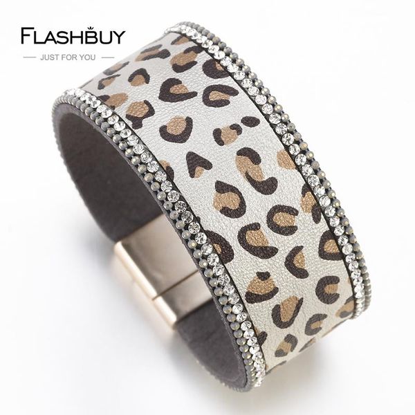 flashbuy мода leopard кожаных браслетов для женщин горного хрусталя леопардовой широкого wrap браслетов партии подарок ювелирных изделия sqc, Golden;silver
flashbuy мода leopard кожаных браслетов для женщин горного хрусталя леопардовой широкого wrap браслетов партии подарок ювелирных изделия sqc, Golden;silver