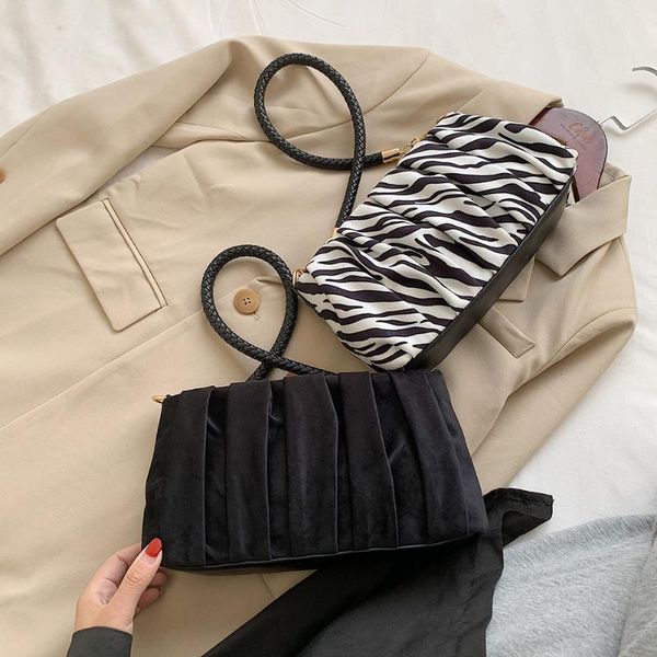мода изысканный сумок женщина плечо crossbody сумка женской замша малый подмышек магазины сумка
мода изысканный сумок женщина плечо crossbody сумка женской замша малый подмышек магазины сумка