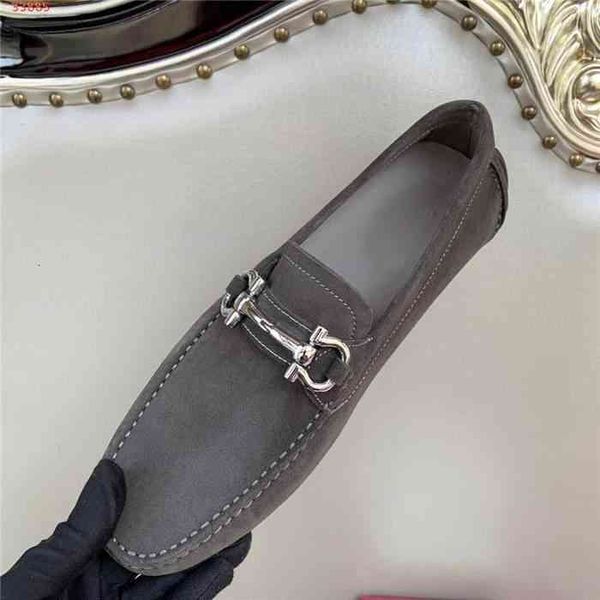 classic leather shoes for men formal cowhide business dress men's with large soles and gradual change color, Black
classic leather shoes for men formal cowhide business dress men's with large soles and gradual change color, Black