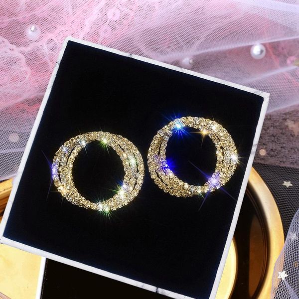 2021 fashion luxury 3 colors simple geometric round small zircon stud earing earrings for women christmas gift korean jewelry, Golden;silver
2021 fashion luxury 3 colors simple geometric round small zircon stud earing earrings for women christmas gift korean jewelry, Golden;silver