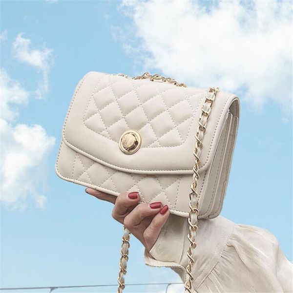 2021 new women's popular shoulder bag chain small square bag retro round lock diamond embroidery thread woman diagonal small
2021 new women's popular shoulder bag chain small square bag retro round lock diamond embroidery thread woman diagonal small