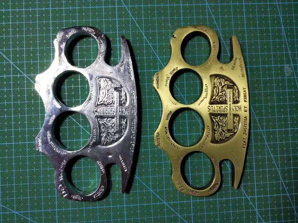 glass fiber tiger finger four finger hand brace hand buckle boxing set self defense weapon ring ring ring legal self defense fighting supp02
glass fiber tiger finger four finger hand brace hand buckle boxing set self defense weapon ring ring ring legal self defense fighting supp02