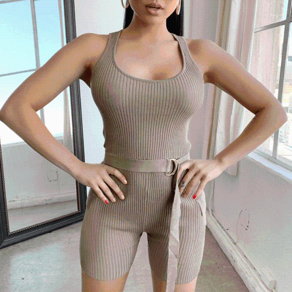 2020 women fashion slim soild jumpsuit summer vest solid color sleeveless romper casual jumpsuit with pocket1, Black;white
2020 women fashion slim soild jumpsuit summer vest solid color sleeveless romper casual jumpsuit with pocket1, Black;white