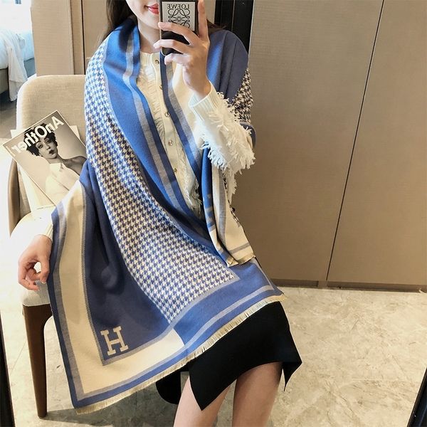 davo silk scarves women foulard 60*60cm square head hijab imitation chiffon bandanna shawl ladies female wrap muffler pareo sc, Black;white
davo silk scarves women foulard 60*60cm square head hijab imitation chiffon bandanna shawl ladies female wrap muffler pareo sc, Black;white