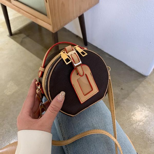 shoulder bags women pu circular bag designer female clucthes crossbody luxury girl small mini purses and handbag bolsos
shoulder bags women pu circular bag designer female clucthes crossbody luxury girl small mini purses and handbag bolsos