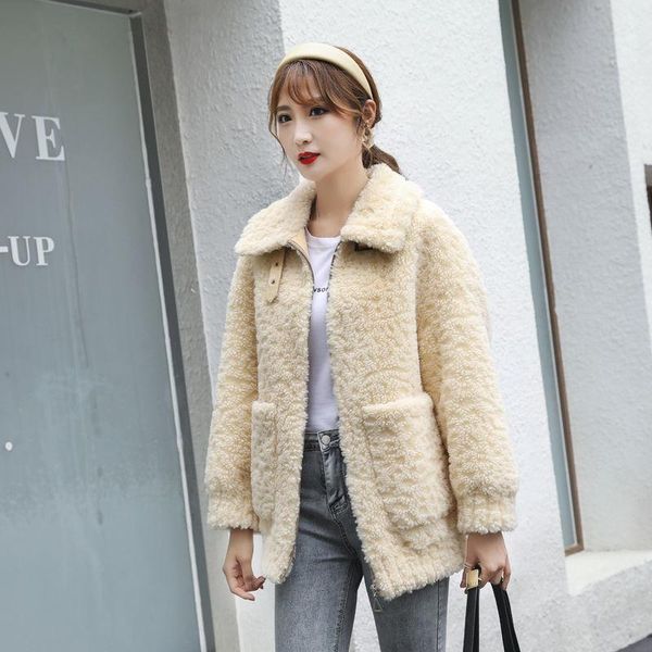 women winter 2020 new fashion thick warm real wool fur outwear female casual zipper sheep shearing fur jacket overcoats z89, Black
women winter 2020 new fashion thick warm real wool fur outwear female casual zipper sheep shearing fur jacket overcoats z89, Black