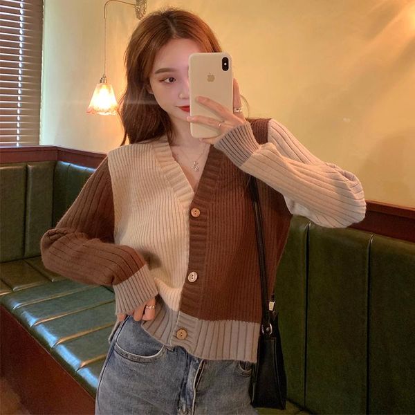 women's knits & tees autumn color matching long-sleeved short v-neck knitted sweater women, White
women's knits & tees autumn color matching long-sleeved short v-neck knitted sweater women, White