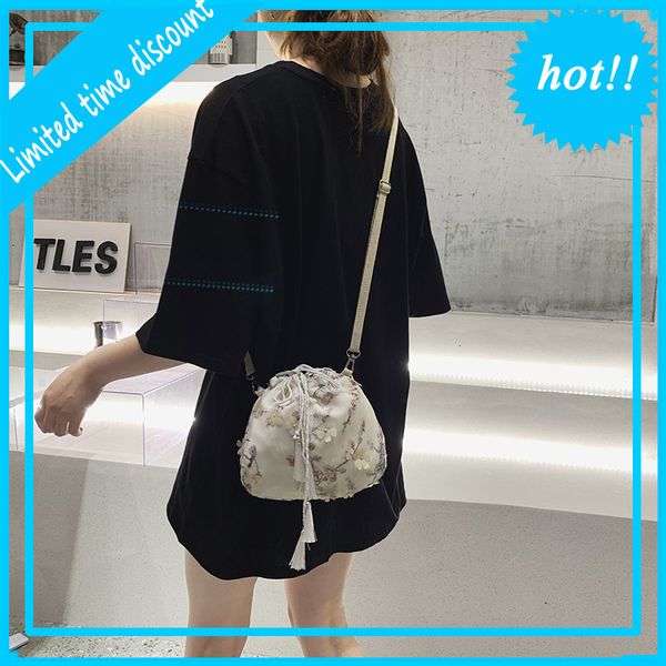 girl 2020 new forest series small canvas messenger bag china wind fairy hanfu antique shoulder
girl 2020 new forest series small canvas messenger bag china wind fairy hanfu antique shoulder
