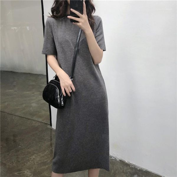 casual dresses 2021 fashion short sleeve basic dress women spring summer korean chic solid color black elegant midi robe femme1, Black;gray
casual dresses 2021 fashion short sleeve basic dress women spring summer korean chic solid color black elegant midi robe femme1, Black;gray
