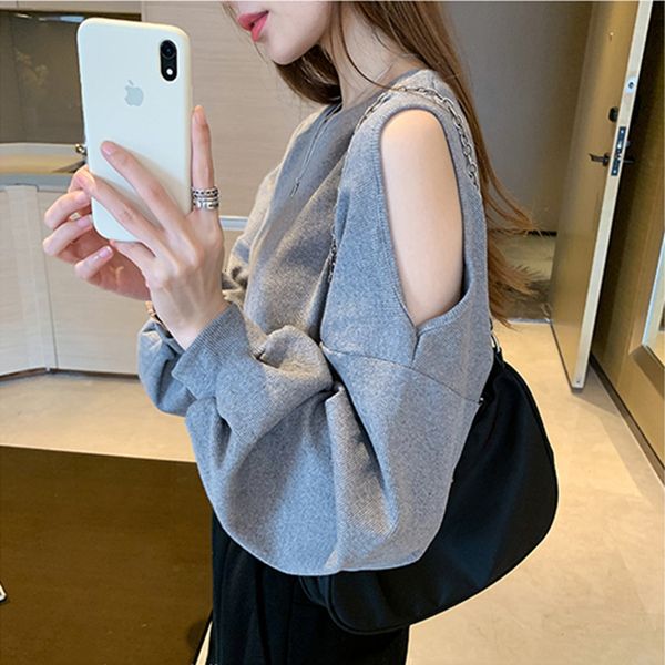 new off the shoulder t-shirt in autumn winter, korean long sleeve loose dress, female students' design sense and bottom up shirt
new off the shoulder t-shirt in autumn winter, korean long sleeve loose dress, female students' design sense and bottom up shirt