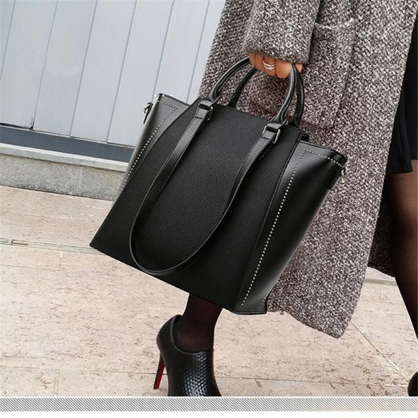 ladies' handbags large capacity cross-body bag women's popular handbags large bags single-shoulder women bags
ladies' handbags large capacity cross-body bag women's popular handbags large bags single-shoulder women bags