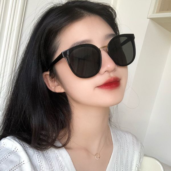 sunglasses women 2020 new fashion korean version round face looks thin, White;black
sunglasses women 2020 new fashion korean version round face looks thin, White;black