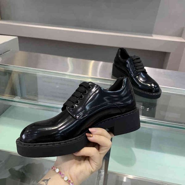 shoes designer women's version of arc de triomphe lefu casual shoe lulu af1 autumn cowhide thick bottom british versatile black
shoes designer women's version of arc de triomphe lefu casual shoe lulu af1 autumn cowhide thick bottom british versatile black