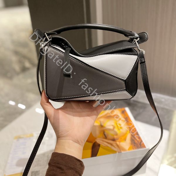 2022 puzzle bags fashion color blocking shoulder handbags new designer totes hobo plaid lady letter plain women coin purse cross body zipper
2022 puzzle bags fashion color blocking shoulder handbags new designer totes hobo plaid lady letter plain women coin purse cross body zipper