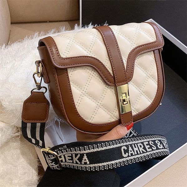 2022 factory wholesale new super fire small women's autumn and winter fashion ins minority messenger texture lingge saddle bag w7vo
2022 factory wholesale new super fire small women's autumn and winter fashion ins minority messenger texture lingge saddle bag w7vo