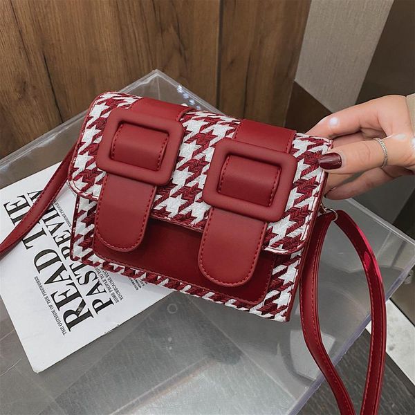 2020 new mini messenger bag women's fashion ins super fire retro wide shoulder belt messenger bag simple style cross
2020 new mini messenger bag women's fashion ins super fire retro wide shoulder belt messenger bag simple style cross