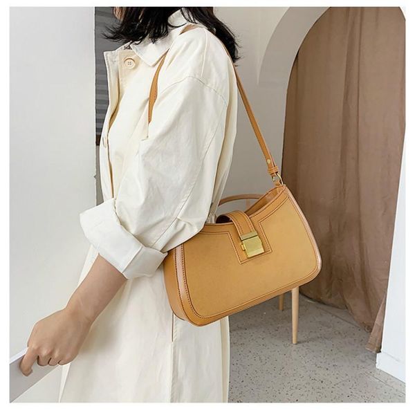 suede женщины crossbody сумка осень леди плечо сумка новый 2020 мода нубука коммуникатор женский luxury женская сумка
suede женщины crossbody сумка осень леди плечо сумка новый 2020 мода нубука коммуникатор женский luxury женская сумка