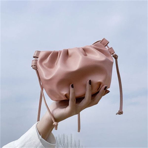 handbag women pleated cloud shape versatile interior zipper pocket hand bag luxurys designers small size bag 5 colors 24 p2
handbag women pleated cloud shape versatile interior zipper pocket hand bag luxurys designers small size bag 5 colors 24 p2
