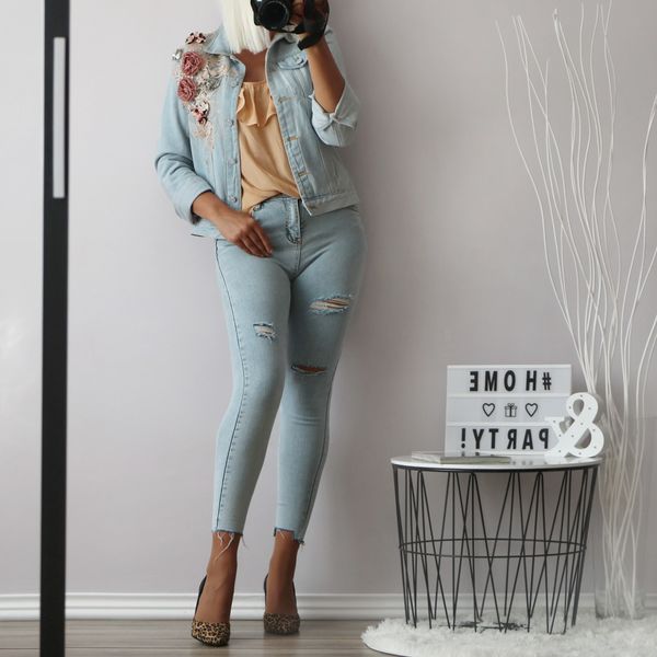 autumn women embroidery three dimensional flowers pearl bead short denim coat woman long sleeve jean jacket xintiandi lj200825, Black;brown
autumn women embroidery three dimensional flowers pearl bead short denim coat woman long sleeve jean jacket xintiandi lj200825, Black;brown